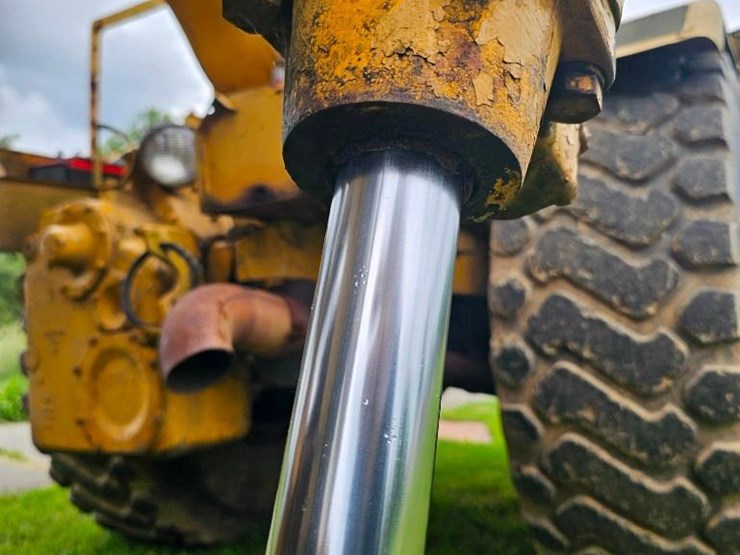 1979-caterpillar-613b-image-41