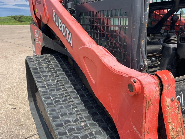 kubota-svl95-2s-image-17