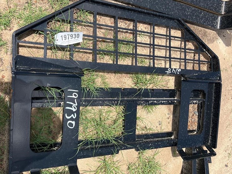 unused-future-skid-steer-pallet-forks-image-3