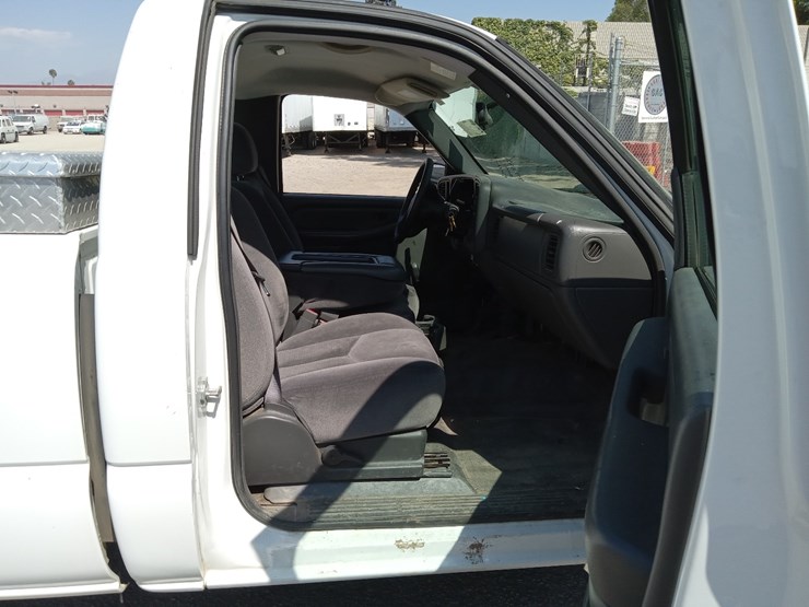 gmc-sierra-image-5