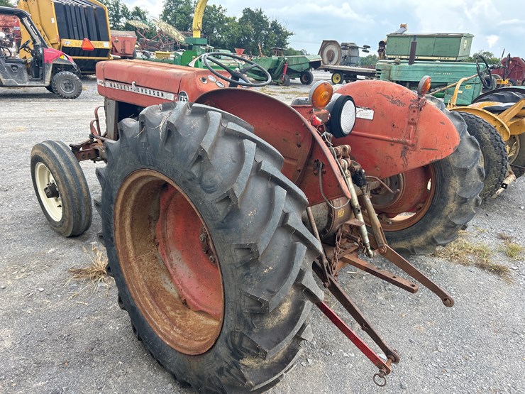 massey-ferguson-135-image-6