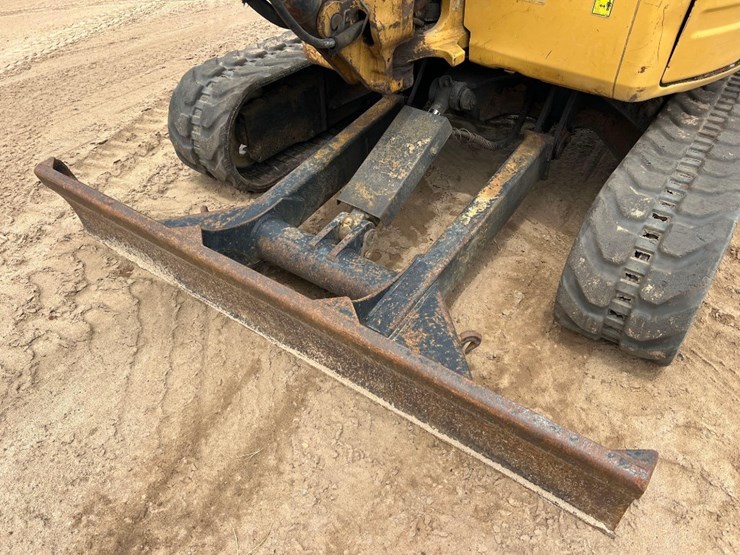caterpillar-303.5e-cr-image-12