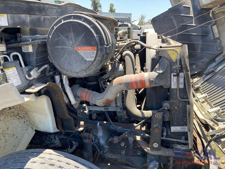 2010-international-durastar-4400-image-7