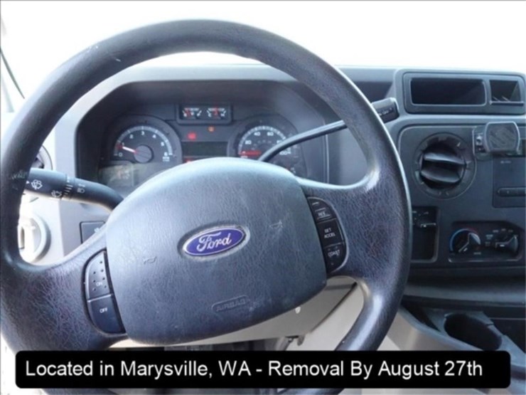 2010-ford-e150-image-6