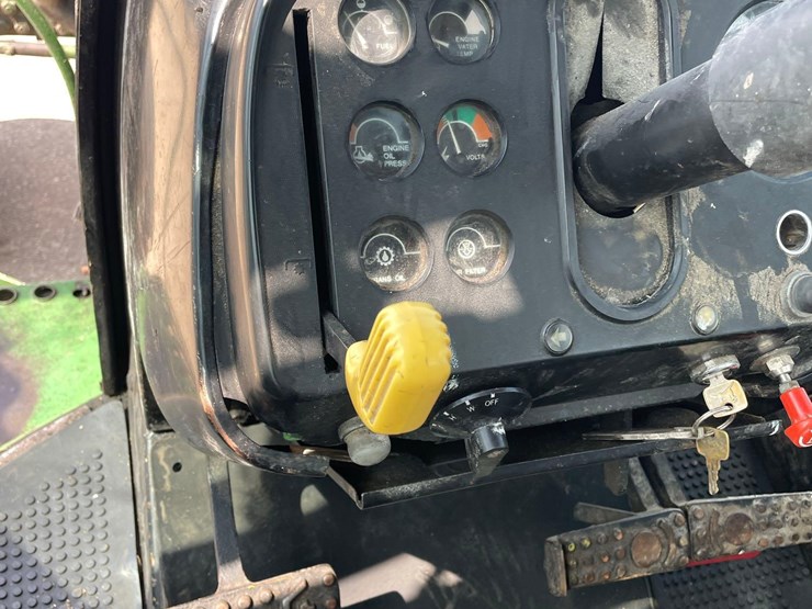 john-deere-4630-image-36