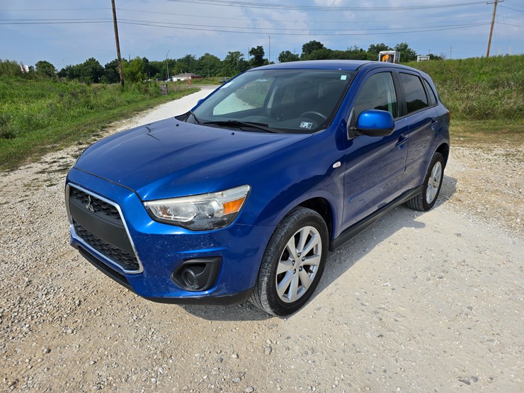 2015-mitsubishi-outlander-image-3