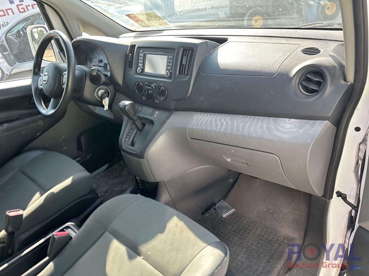 2016-nissan-nv200-image-20