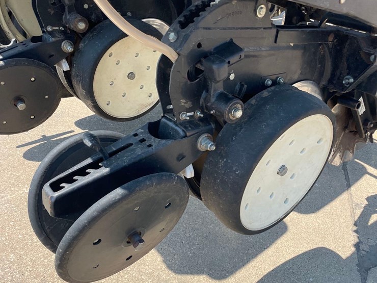 kinze-3200-image-28