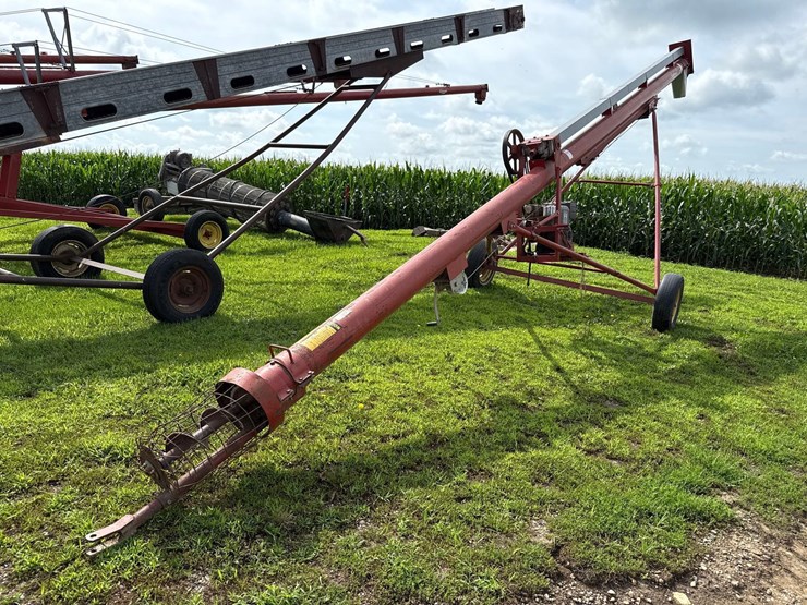 sudenga-8"-x-30ft-truck-auger-image-1