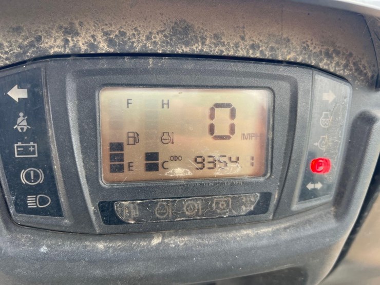 2016-kubota-rtv-x900-image-25