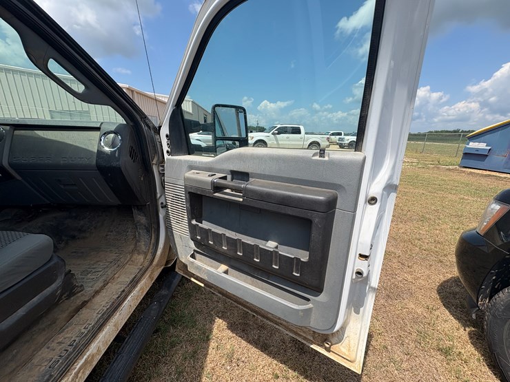 2015-ford-f250-image-25