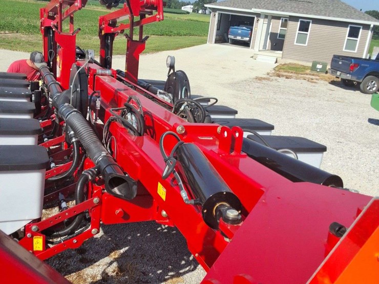2014-massey-ferguson-9800-image-14