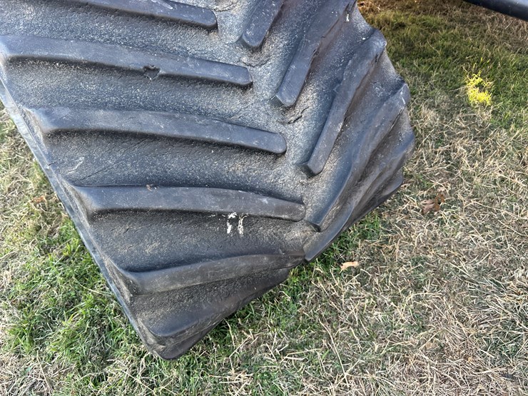 2012-case-ih-8120-image-11