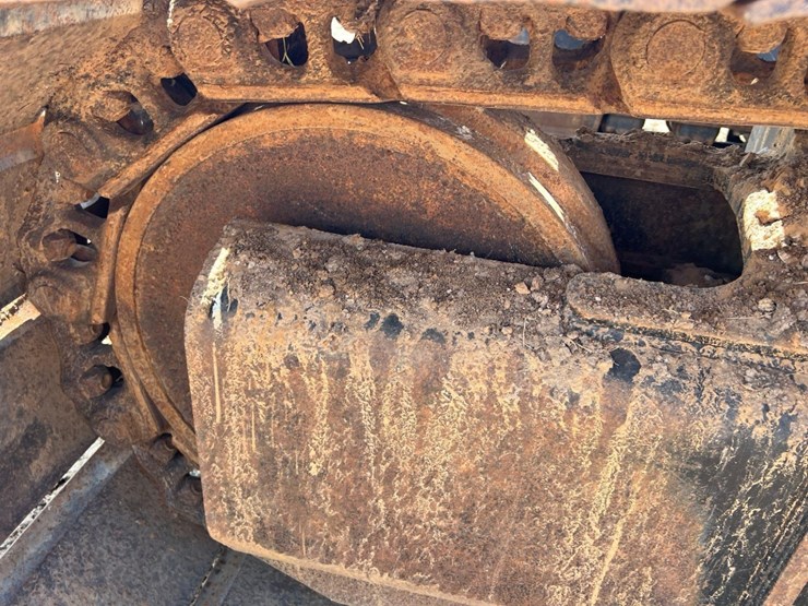 2020-caterpillar-336-image-35