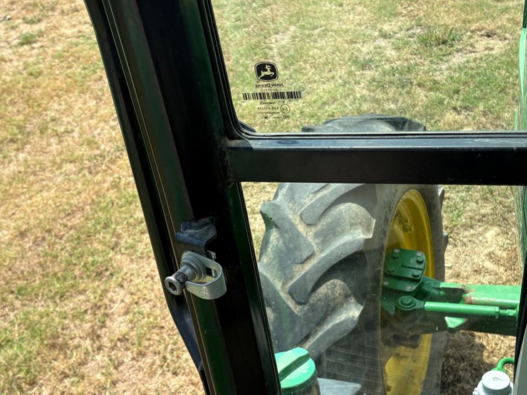 john-deere-5100e-image-40