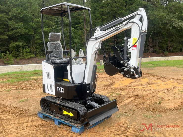 unused-2025-tk13-mini-crawler-excavator-image-3