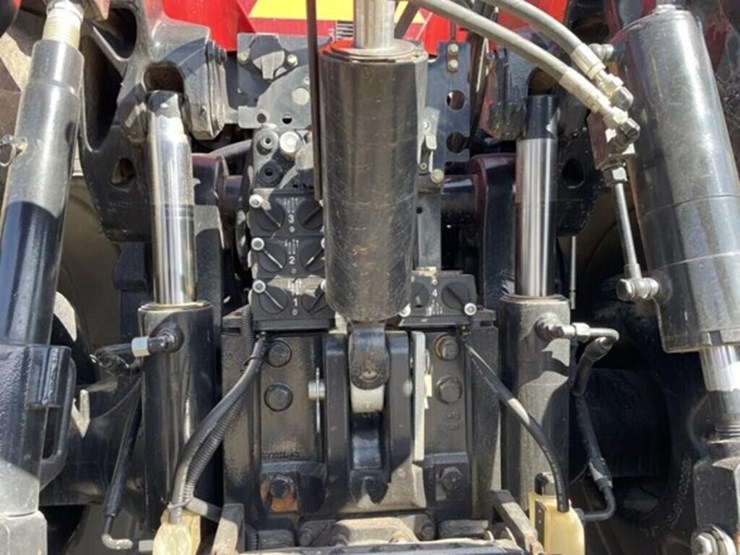 2012-case-ih-magnum-260-image-27