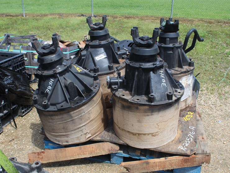 #20576a-•-lot-of-4--rear-end-gear-image-1