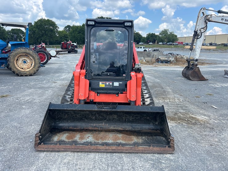 2024-kubota-svl97-2-image-8