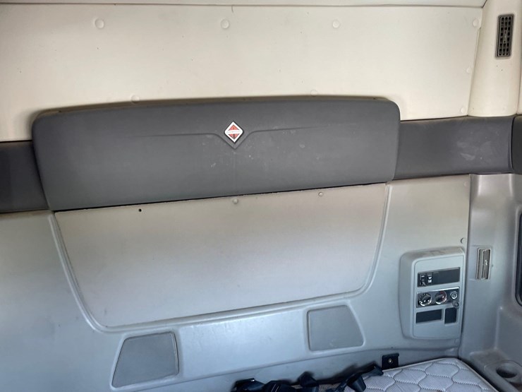 2012-international-prostar-image-58
