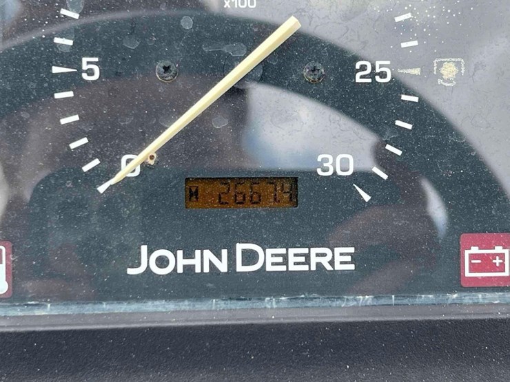 john-deere-3032e-image-30