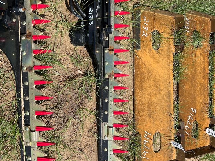 unused-future-mini-excavator-hyd-hedge-trimmer-image-1