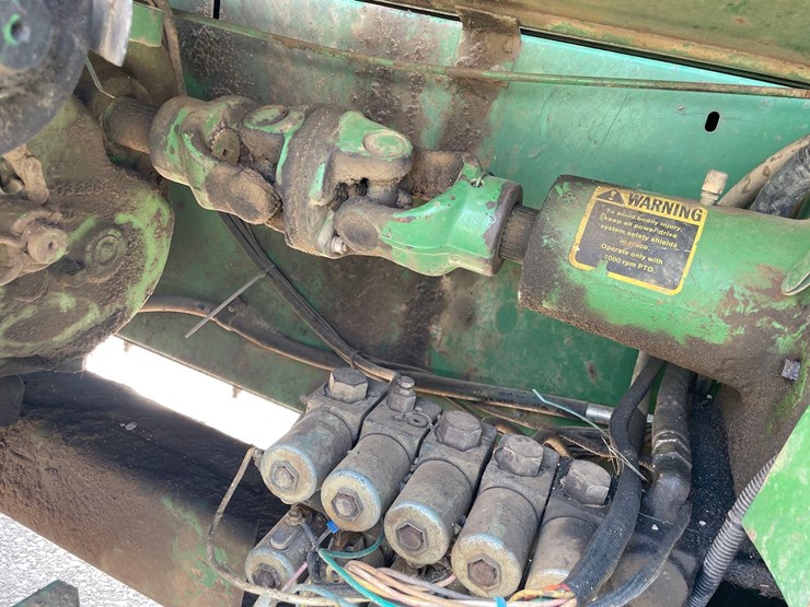 john-deere-3970-image-25