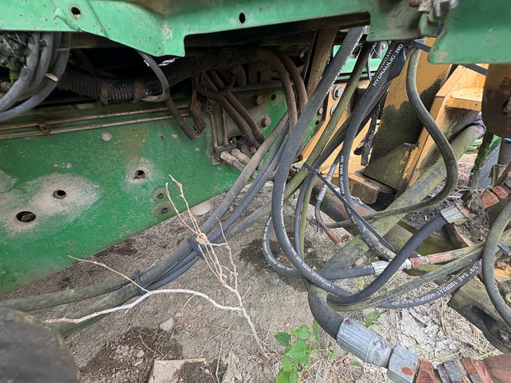 2000-john-deere-6310-image-22