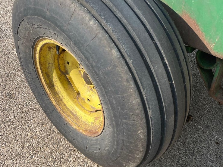 john-deere-3970-image-14