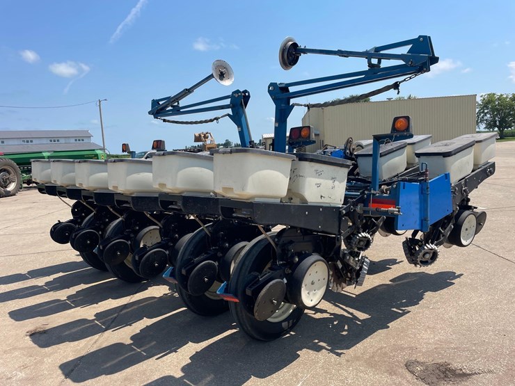 kinze-3200-image-3