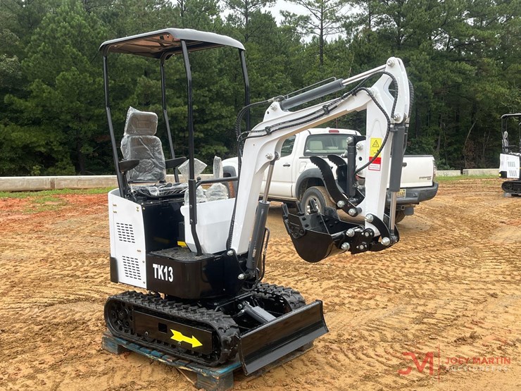 unused-2025-tk13-mini-crawler-excavator-image-3