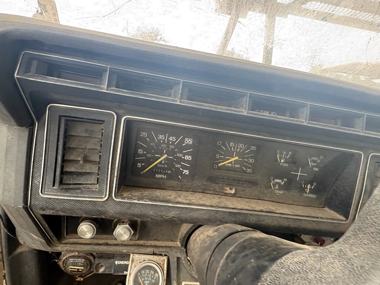 1990-ford-f800-image-45