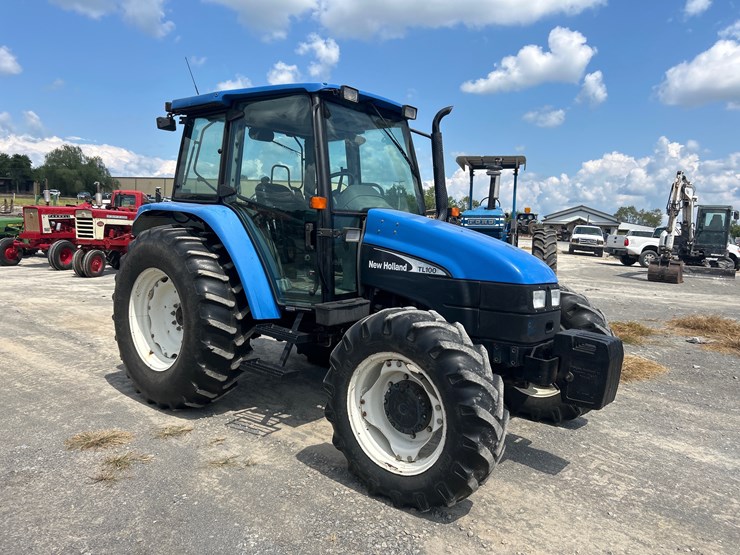 new-holland-tl100-image-4