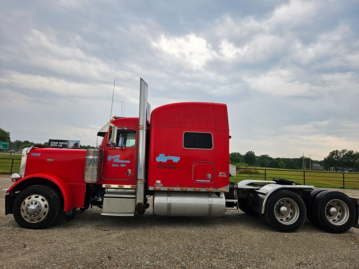 2003-peterbilt-379-image-9