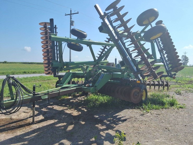 john-deere-630-image-10