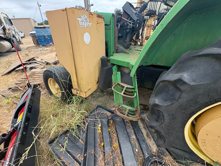 2000-john-deere-6310-image-12