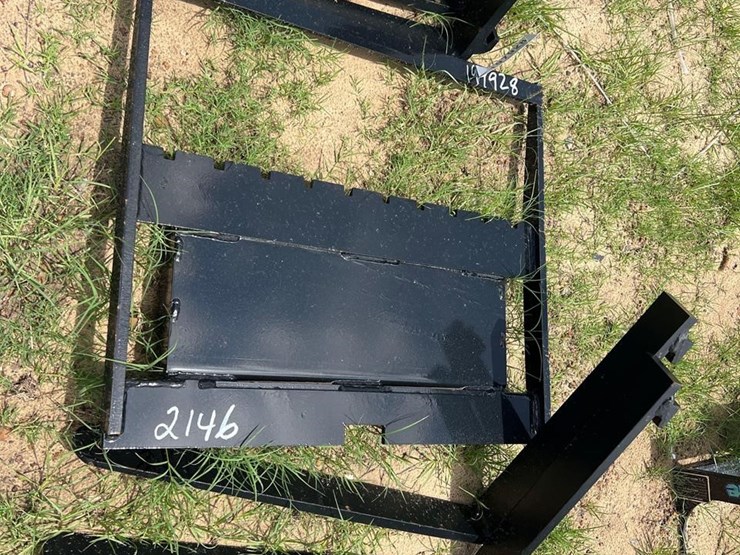 unused-future-mini-skid-steer-pallet-forks-image-1