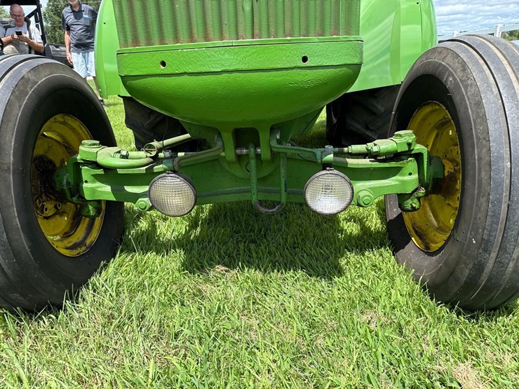 1956-john-deere-60-image-8