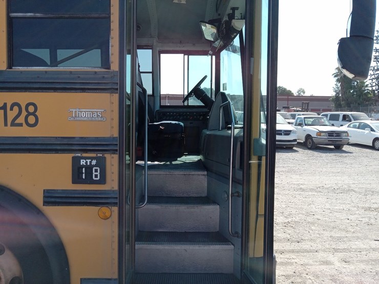 lot#--2002-thomas-built-bus-image-5