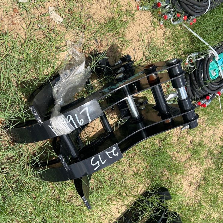 UNUSED FUTURE MINI EXCAVATOR LOG GRAPPLE