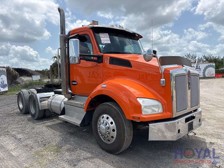 2019-kenworth-t880-image-2