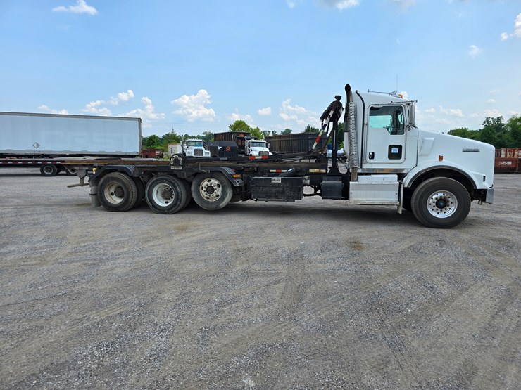 2012-kenworth-t800-image-52