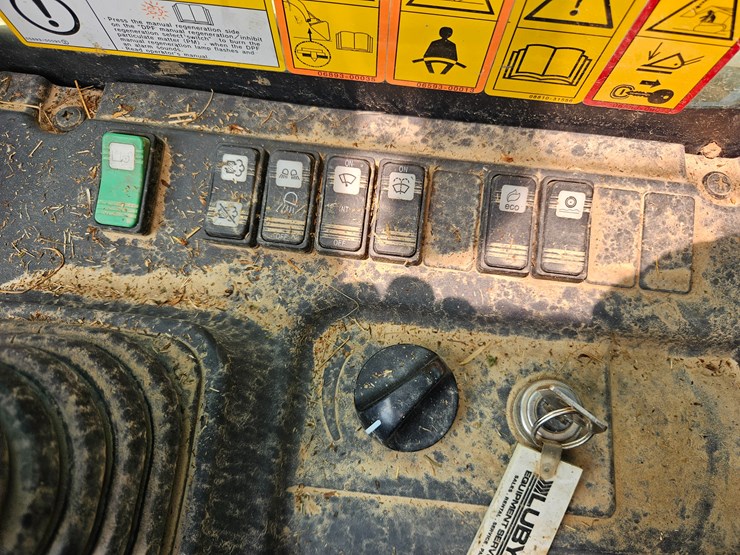 takeuchi-tl10v2-image-32