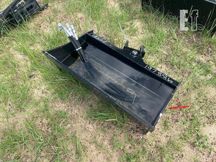 unused-future-24"-hyd-tilt-mini-excavator-bucket-image-1
