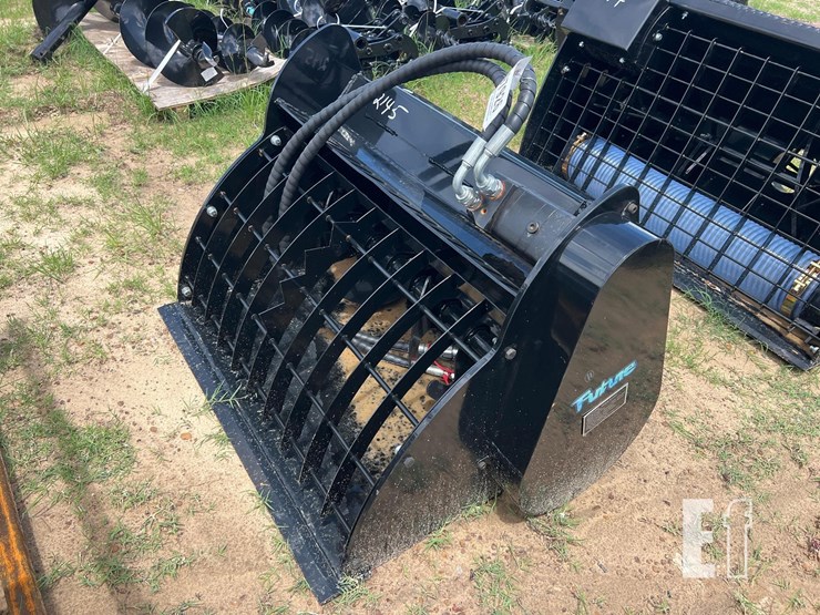 unused-future-mini-skid-steer-mixing-bucket-image-1