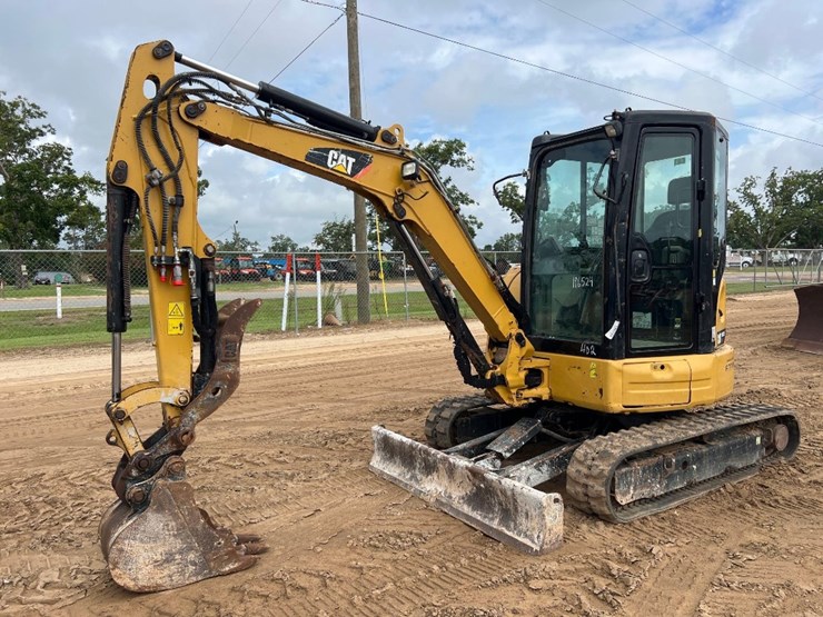 2015-caterpillar-303.5e2-cr-image-8
