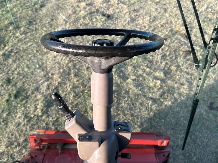 2012-case-ih-8120-image-75