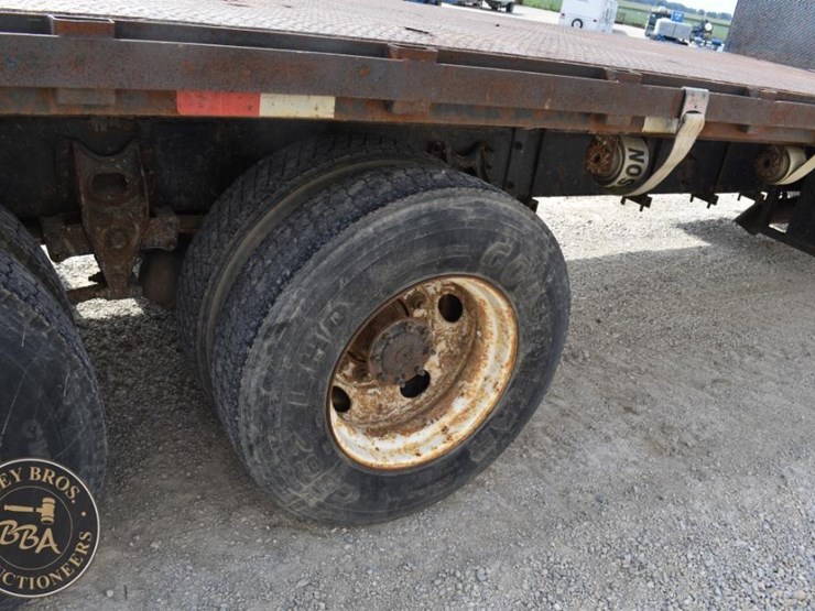 2013-international-durastar-4400-image-43