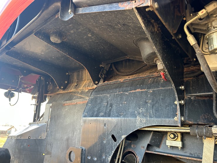 2012-case-ih-8120-image-61