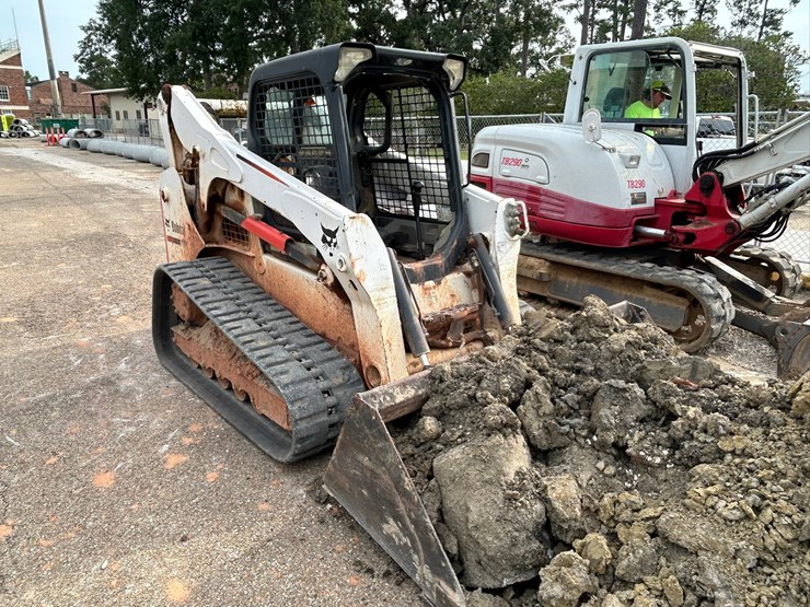 2016-bobcat-t750-image-2
